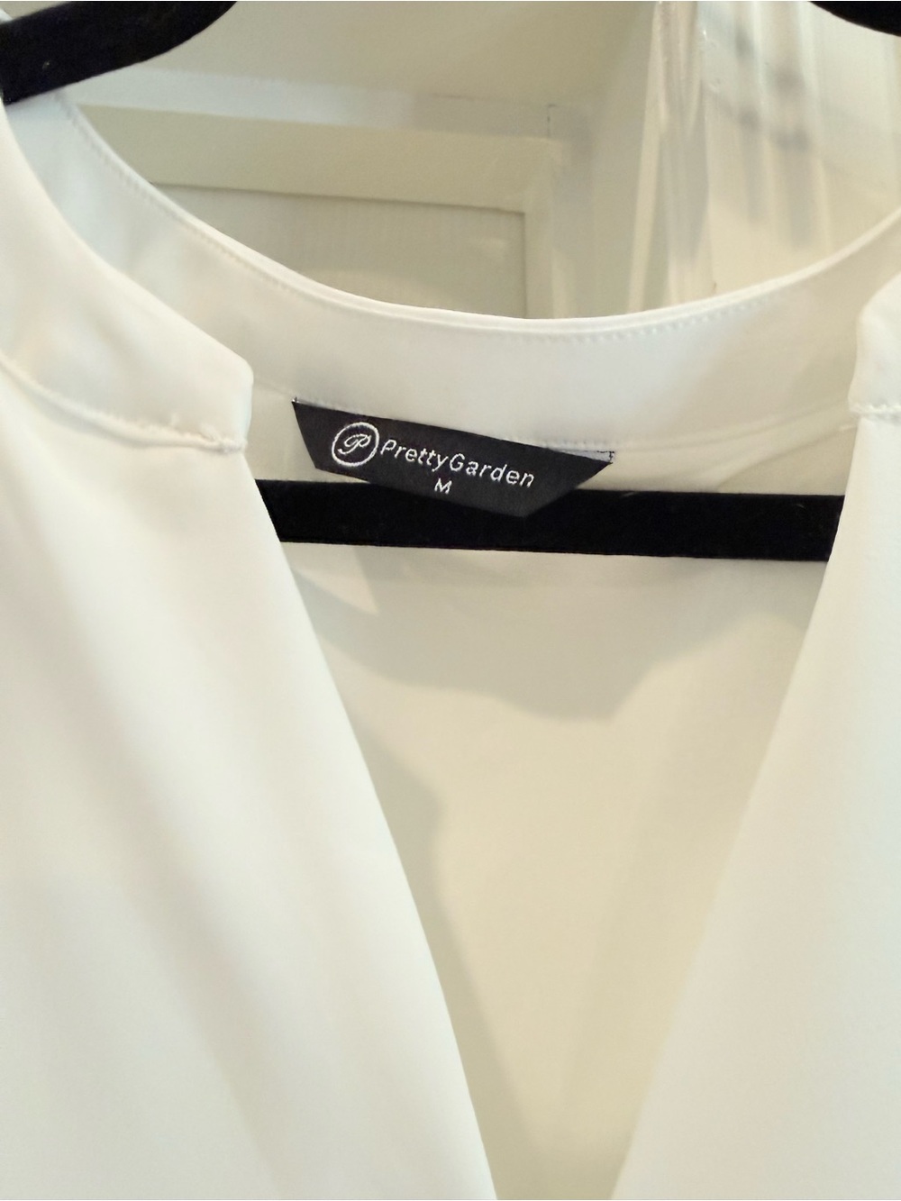 Flowing White Tiered Long-Sleeve Maxi Dress - Picture 2 of 3